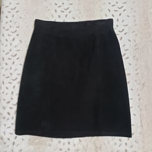 Phoenix USA Black Suede Skirt Size 4 VTG Frontier Collection 100% Authentic